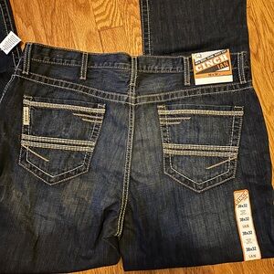 CINCH \\ IAN MID RISE BOOTCUT JEANS